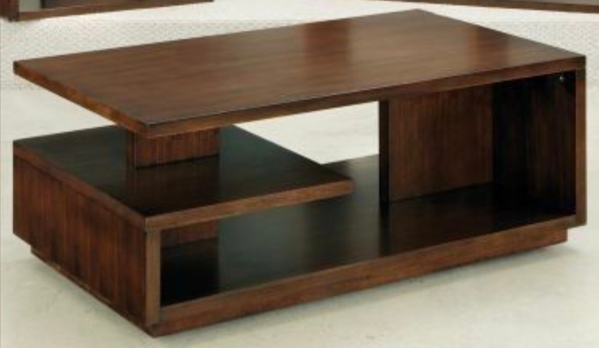 Mesa Ratonera Modelo Gótico